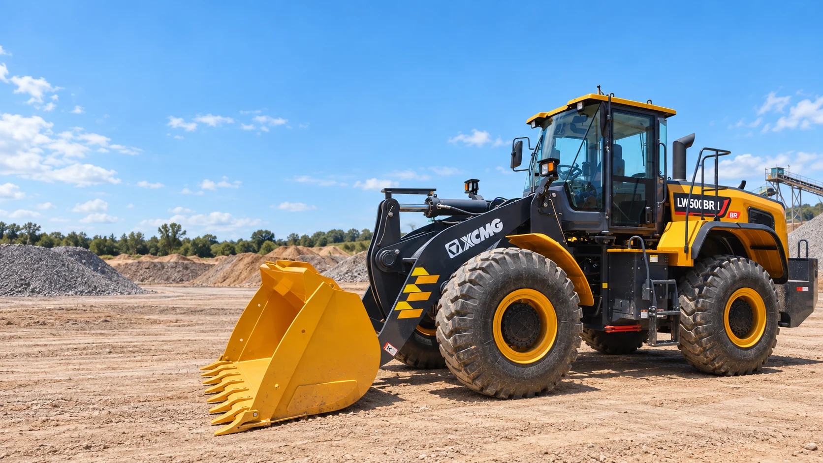 LW500BRII XCMG em cenário de obra — composição ilustrativa